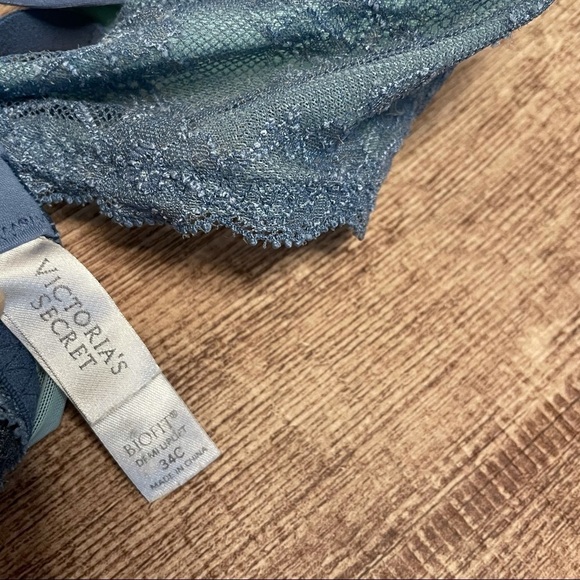 Victoria's Secret Blue Lace Biofit Demi Uplift Bra - Picture 3 of 3